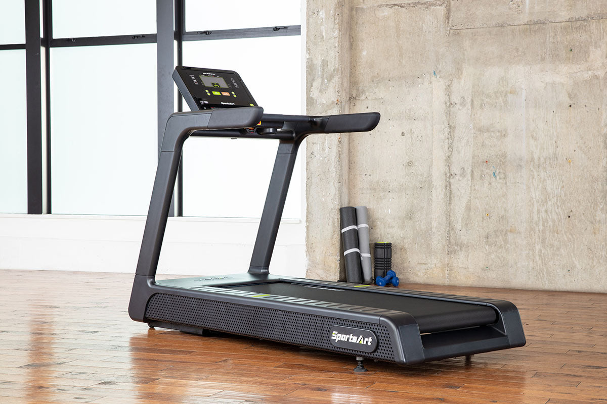 SportsArt T673 Prime Treadmill - 16" Senza Touchscreen
